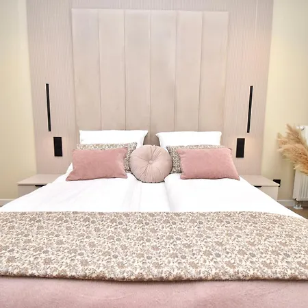 아파트 Totu Modern Balcony 그디니아