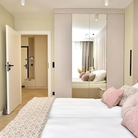 아파트 Totu Modern Balcony 그디니아