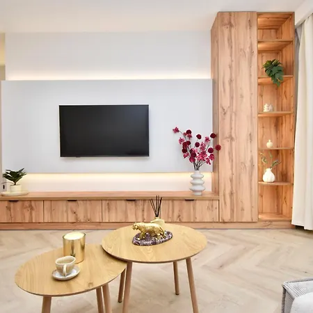 Totu Modern Balcony 아파트 *
