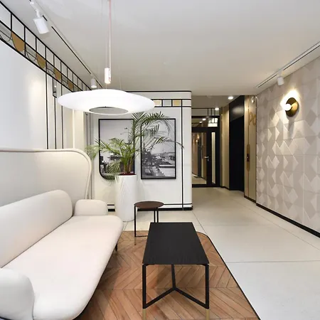 Totu Modern Balcony 그디니아